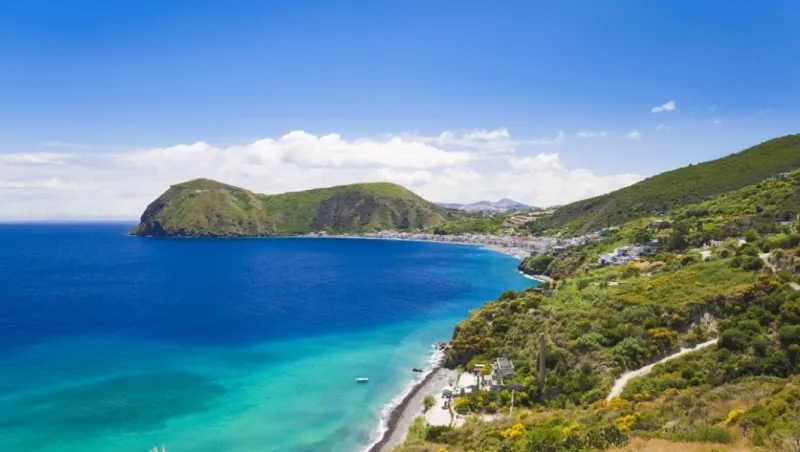 Isole Eolie: relax e mare 🌋🌊
