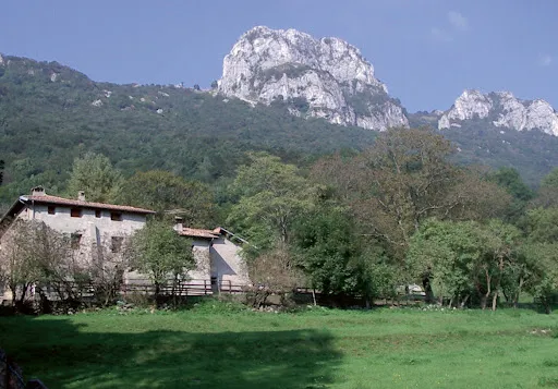 Trekking della domenica, treno Milano - Canzo